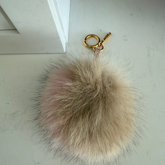 Fendi bag charm - Picture 1 of 3
